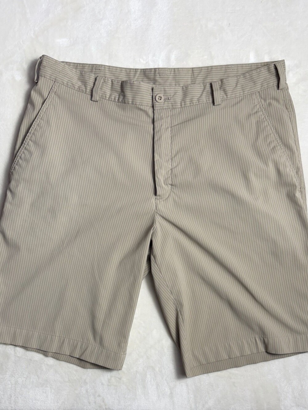 Nike Golf Dri-FIT Shorts Mens 36 Tan Beige Fine Pinstripe Performance 319690-235
